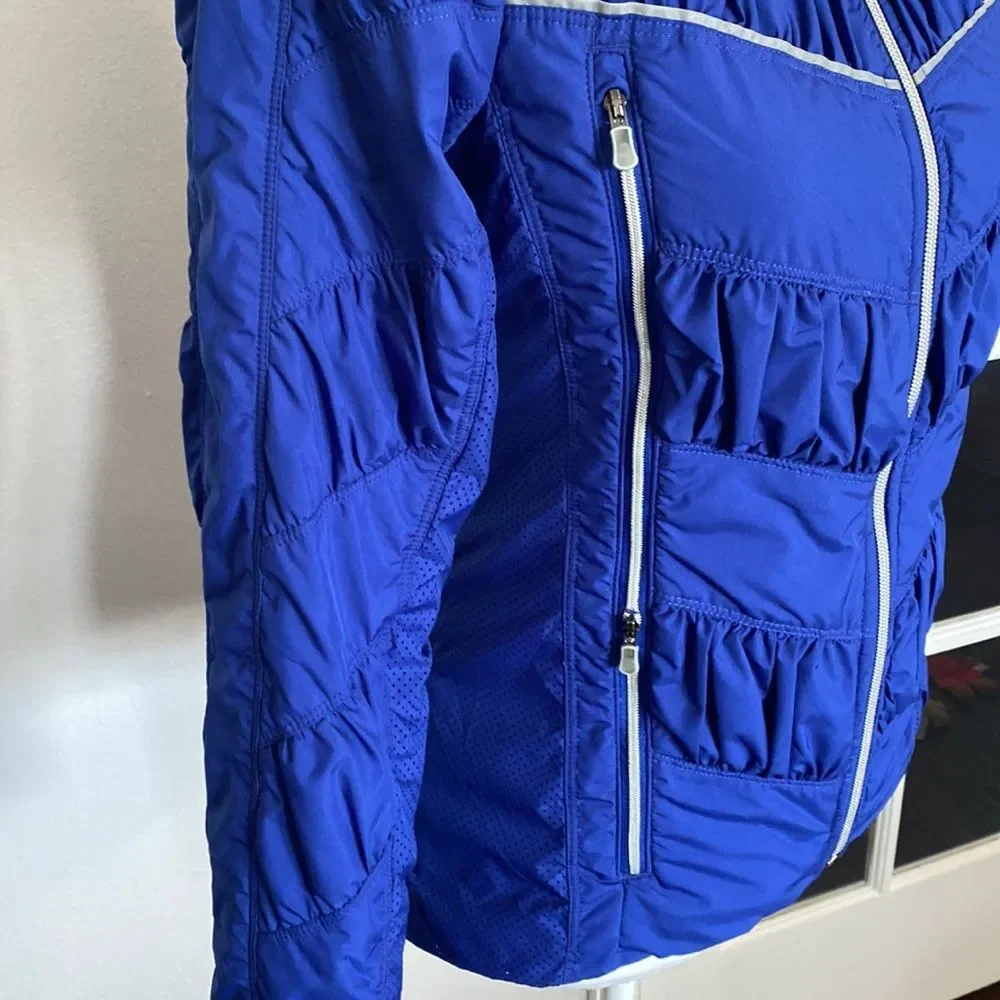 Lululemon Athletica Outward Bound Blue Jacket (Size 2)